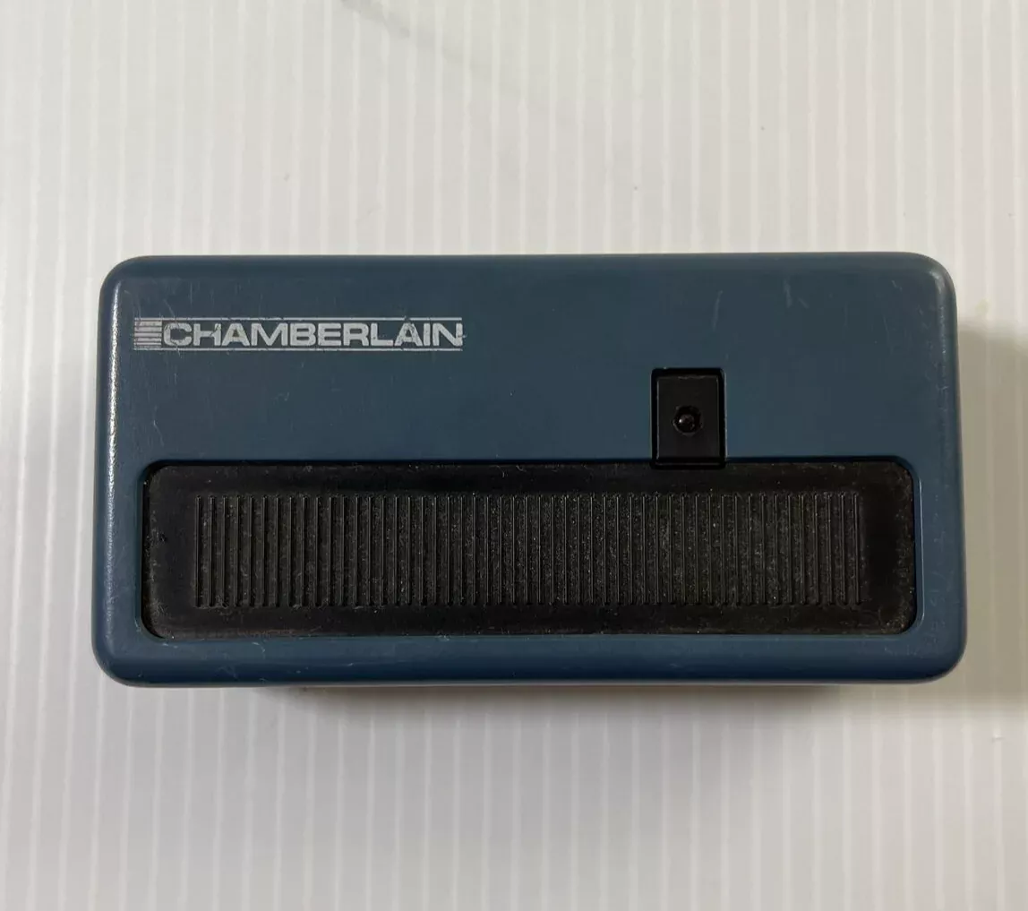 Chamberlain Model 50 Garage Door Opener 1 Button Remote Blue HBW3CQ51 – 9 Dip