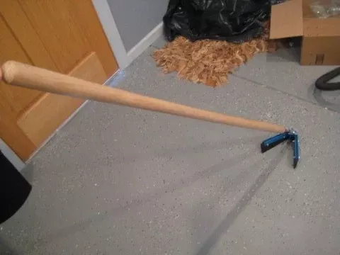 Loop Sealant Squeegee